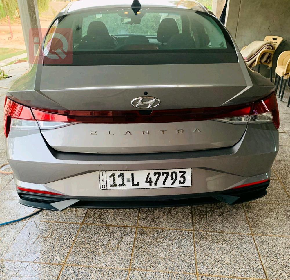 هیوندای ئەلەنترا